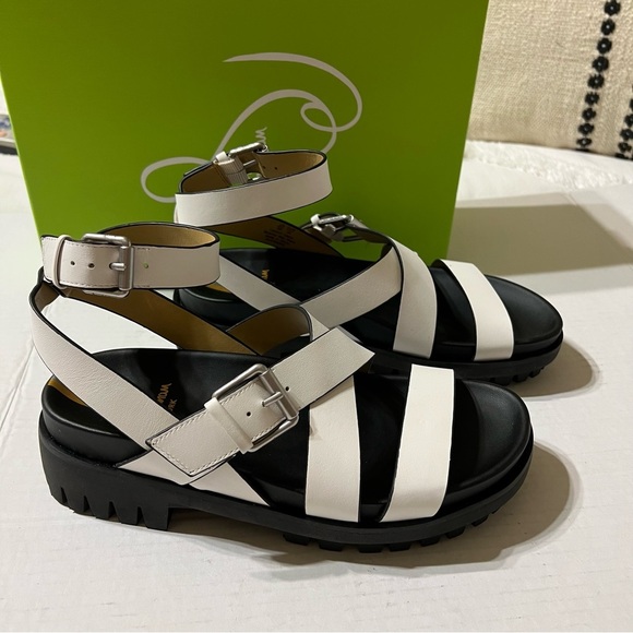Sam Edelman Lug Sole Sandal - Picture 7 of 13